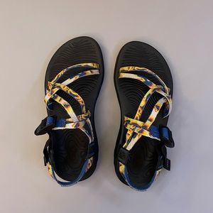 like new chacos! size w7